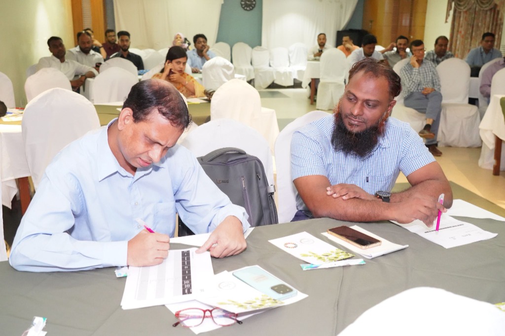Participants completing the survey exercise for the national transformation roadmap.
